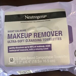 Package of five (5)Neutrogena Night Calming Makeup Remover Towelettes - Lavender